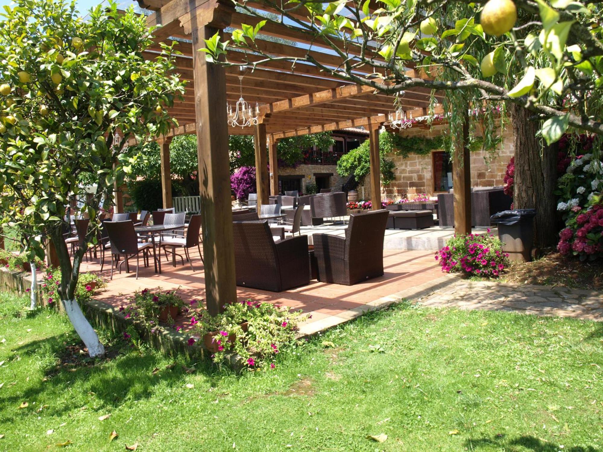 Hosteria El Pomar Novales Εξωτερικό φωτογραφία