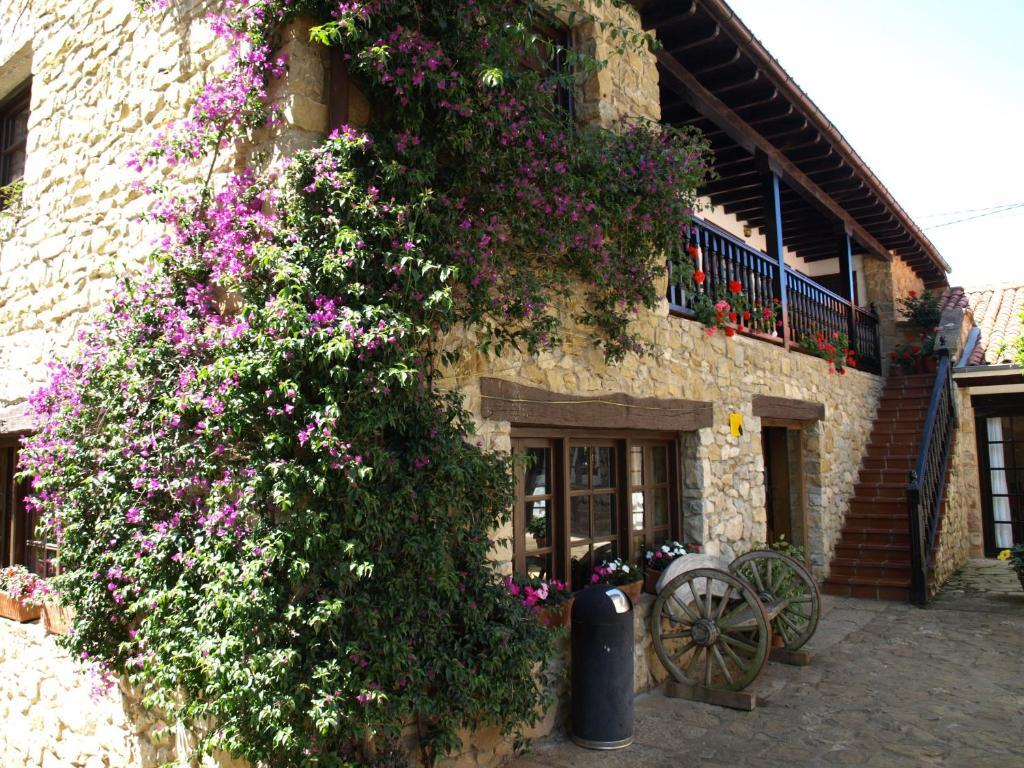 Hosteria El Pomar Novales Εξωτερικό φωτογραφία